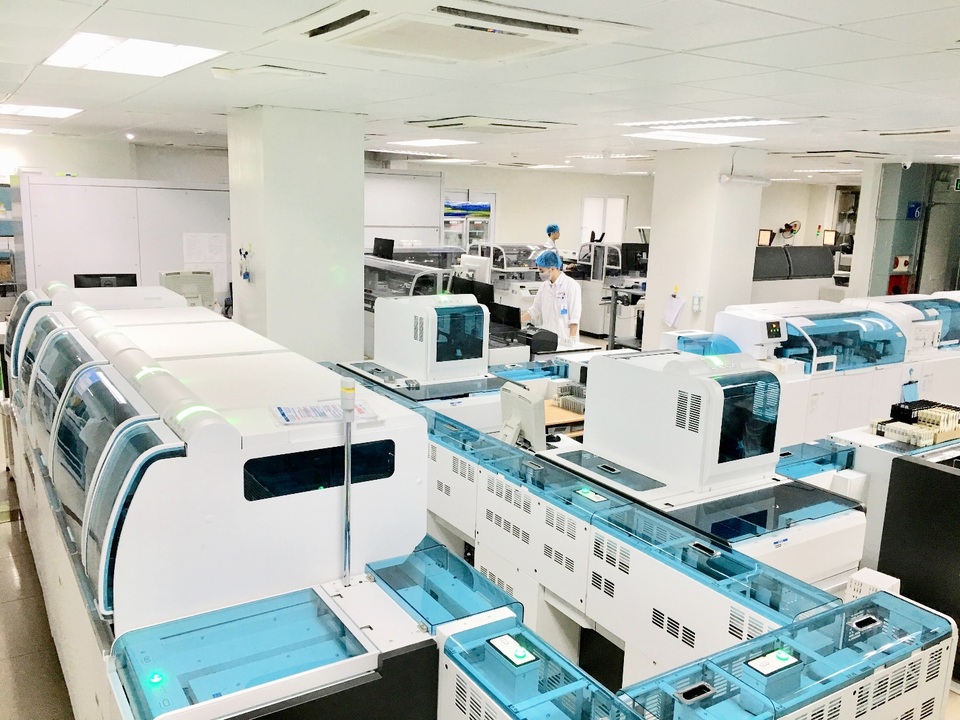 Sốt “rình rập” trẻ mùa đông, mẹ cảnh giác vì có thể thức trắng đêm trông con - 4