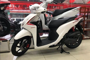 Chớp thời cơ xe mới cháy hàng, dân buôn hét giá Honda Vision cũ giá đắt đỏ