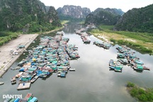 Tàu thuyền ở Quảng Ninh tìm khe núi neo đậu tránh trú bão Matmo