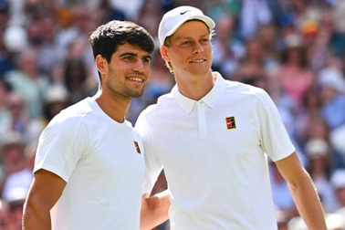 Sinner khó soán ngôi Alcaraz, Djokovic có thể bỏ giải Thượng Hải Masters