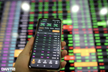 Việt Nam có thêm gần 1,2 triệu tài khoản khi chứng khoán vượt đỉnh lịch sử