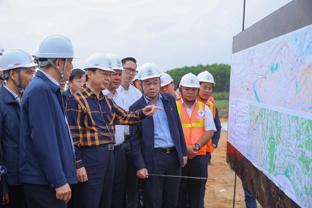Phó Thủ tướng: Bảo đảm tiến độ 6 dự án thành phần cao tốc Bắc - Nam - 1 Phó Thủ tướng: Bảo đảm tiến độ 6 dự án thành phần cao tốc Bắc - Nam - 1