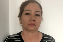 Bắt người phụ nữ cho vay nặng lãi trước cổng bệnh viện