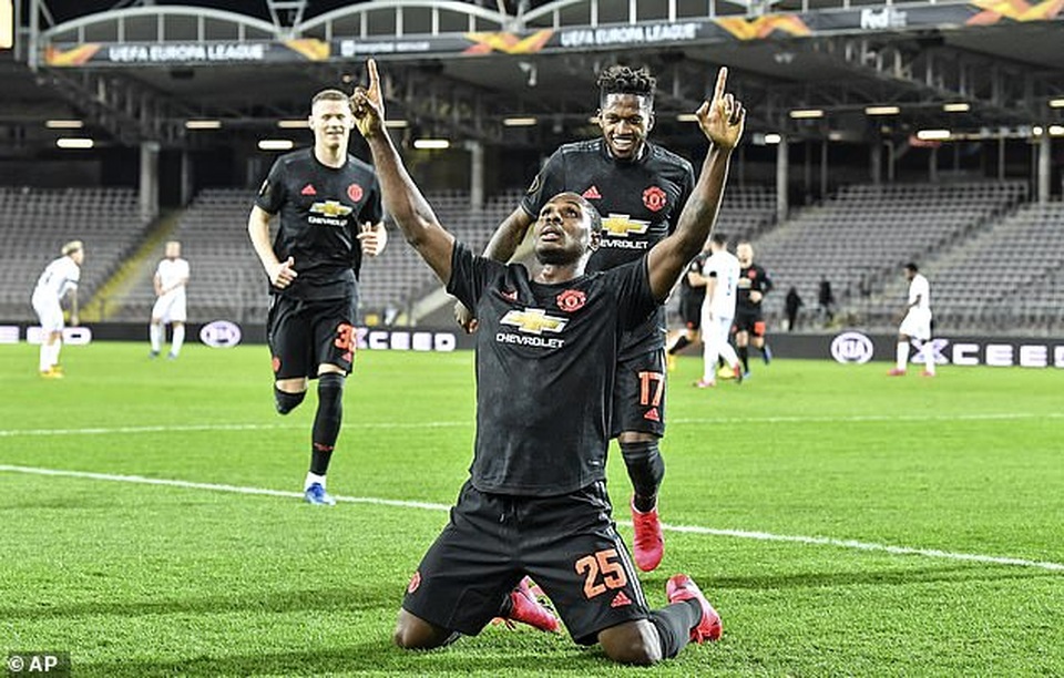 HLV Solskjaer trầm trồ khi tân binh lập siêu phẩm - 2 HLV Solskjaer trầm trồ khi tân binh lập siêu phẩm - 2