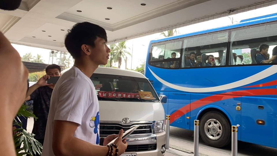 U22 Việt Nam về nước, Văn Hậu chia tay đồng đội để bay thẳng sang Hà Lan - 3 U22 Việt Nam về nước, Văn Hậu chia tay đồng đội để bay thẳng sang Hà Lan - 3
