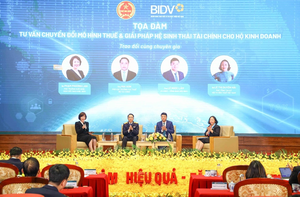 BIDV cùng ngành thuế đồng hành hỗ trợ hộ kinh doanh chuyển đổi, bứt phá - 2
