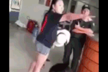 Cục trưởng Hàng không lên tiếng vụ nữ công an “mạt sát” ở sân bay và mức phạt 200.000 đồng