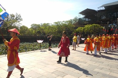 Miễn vé tham quan di tích Huế ngày 26/3 cho khách Việt