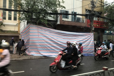 Nổ lớn tại trụ sở công an phường, 1 công an nhập viện