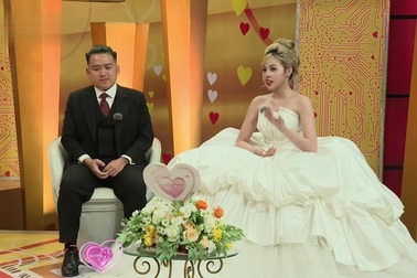 Nam giám đốc đưa bạn gái về ra mắt để chứng minh giới tính thật