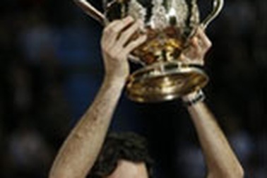 Federer năm thứ hai liên tiếp đăng quang tại quê nhà