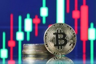 Bitcoin bất ngờ hồi phục, vượt mốc 42.000 USD