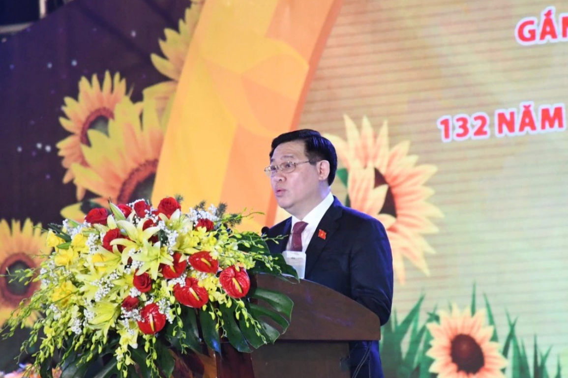 Chủ tịch Quốc hội nêu 6 vấn đề trọng tâm để phát triển Trà Vinh - 3 Chủ tịch Quốc hội nêu 6 vấn đề trọng tâm để phát triển Trà Vinh - 3