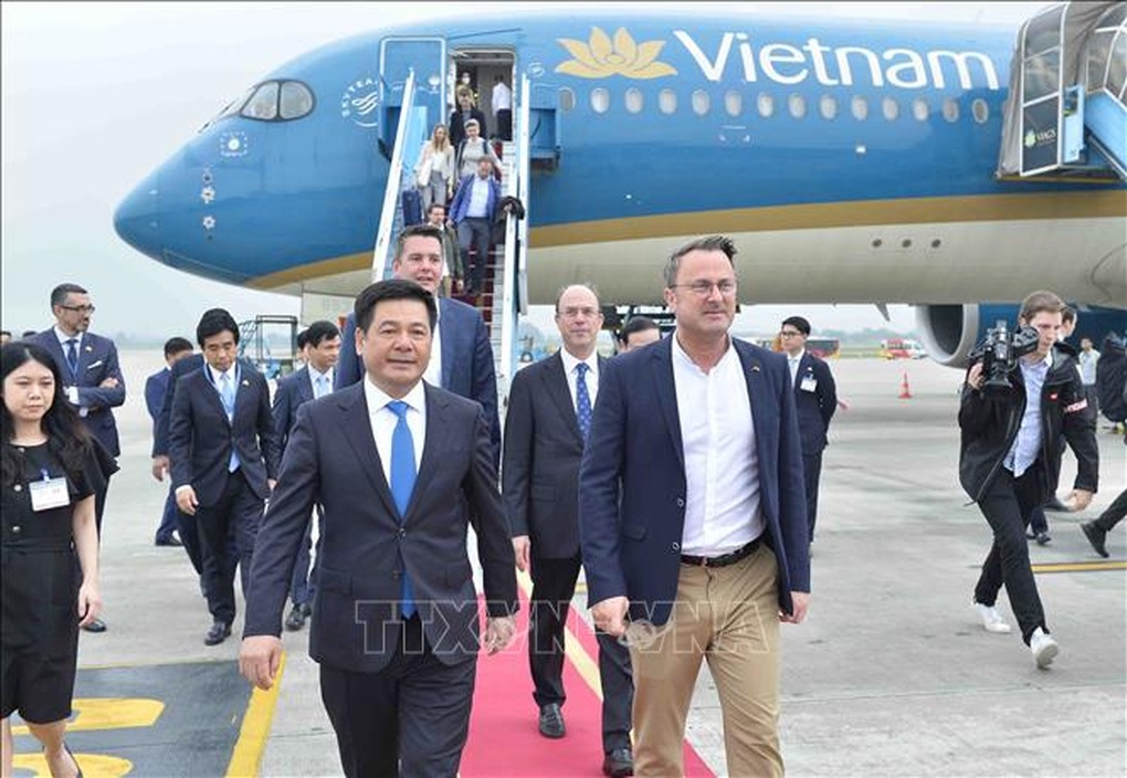 Thủ tướng Đại Công quốc Luxembourg tới Hà Nội, bắt đầu thăm chính thức Việt Nam - 4 Thủ tướng Đại Công quốc Luxembourg tới Hà Nội, bắt đầu thăm chính thức Việt Nam - 4