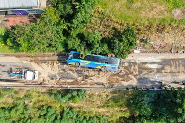 Hiện trường vụ tai nạn khiến 3 người chết, 19 người bị thương ở Lào Cai