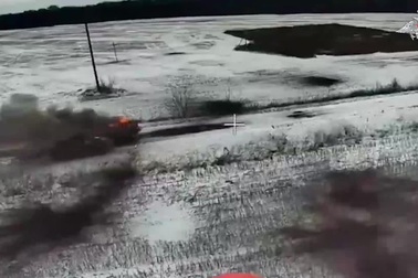 Nga phá hủy hàng loạt xe tăng thiết giáp Ukraine ở Kursk