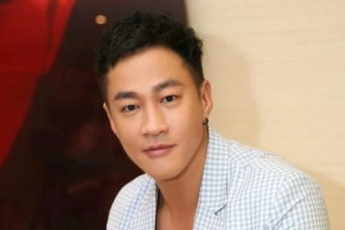 "Lương Sơn Bá" Hà Nhuận Đông mãi "chẳng chịu già" và cuộc hôn nhân viên mãn