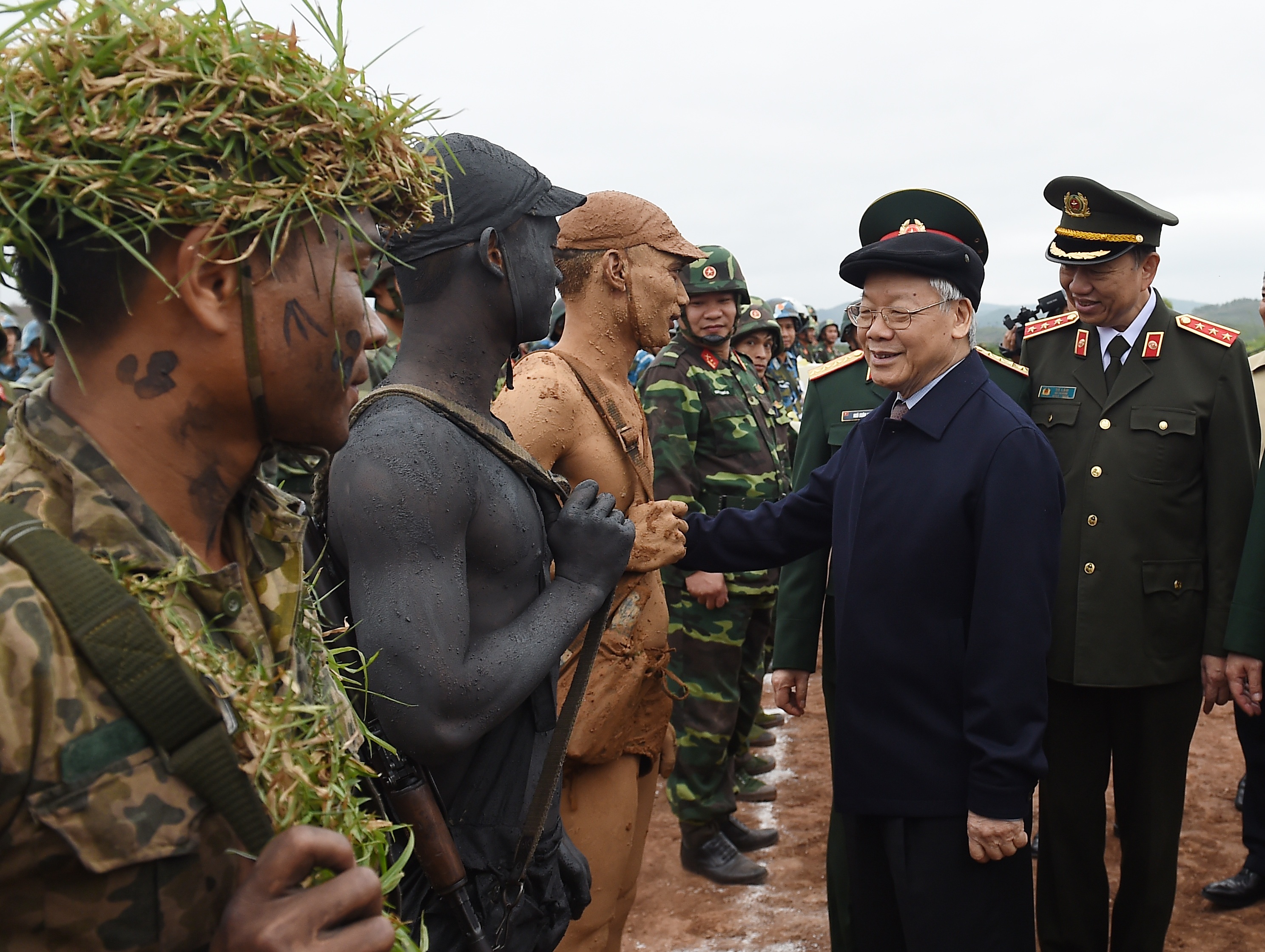Tổng Bí thư Nguyễn Phú Trọng sáng ngời trong ký ức của Thiếu tướng quân đội