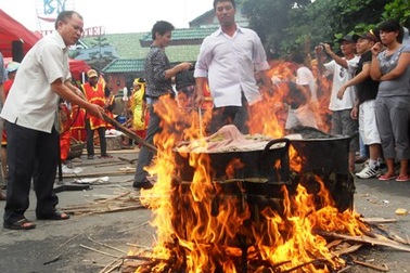 Tưng bừng lễ hội bánh chưng, bánh dày   