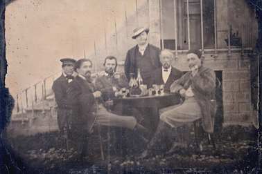 Phát hiện bức ảnh chụp danh họa Van Gogh?