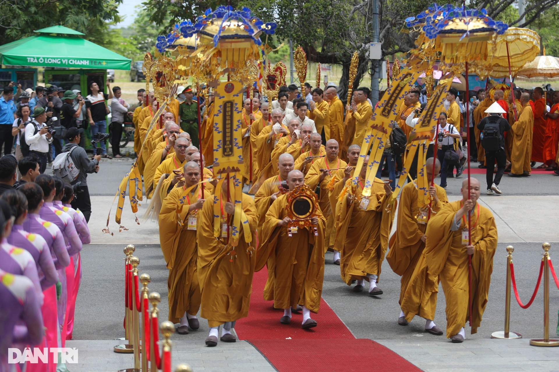 Xá lợi Đức Phật được cung thỉnh về ngọn núi cao nhất Nam bộ - 1