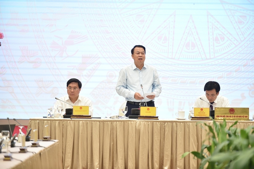 Tiết lộ thời điểm cổ phiếu FLC, ROS được giao dịch trở lại - 1 Tiết lộ thời điểm cổ phiếu FLC, ROS được giao dịch trở lại - 1
