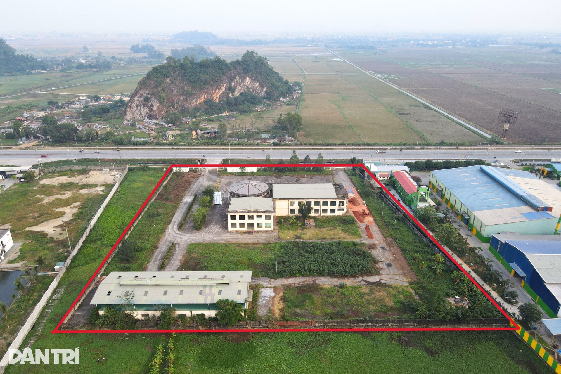 Trung tâm phát triển nông thôn 17 tỷ đồng xây xong chỉ để làm cảnh - 1