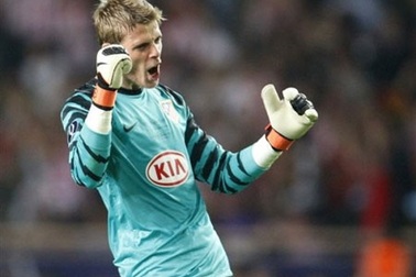 Ferguson muốn đưa thủ thành số 1 Atletico về MU