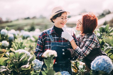 Ấm áp bộ ảnh chung đôi của mẹ và con gái