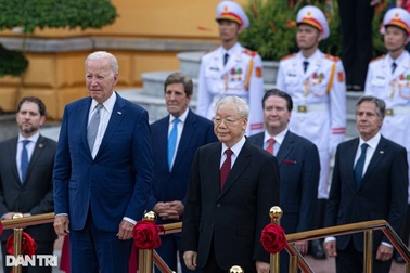 Tổng Bí thư Nguyễn Phú Trọng chủ trì lễ đón chính thức Tổng thống Joe Biden