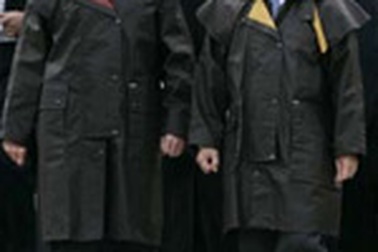 Chùm ảnh: Lãnh đạo APEC trong trang phục áo bành tô