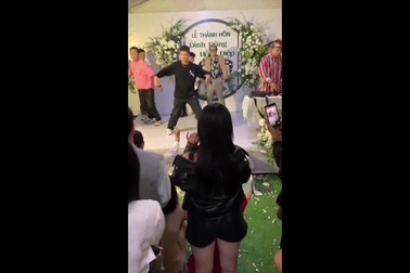 Đám cưới gây sốt ở Hà Nam: Cô dâu "bay người trên cao", chú rể nhảy hiphop