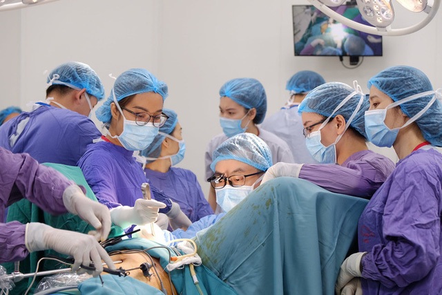 Chuyển đổi giới tính: Pháp luật Việt Nam có cho phép? - 2 Chuyển đổi giới tính: Pháp luật Việt Nam có cho phép? - 2