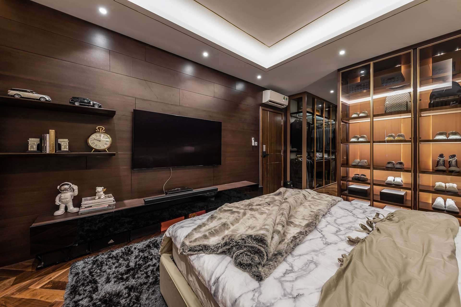 Nội thất căn nhà được bạo tay chi 6 tỷ đồng cho cải tạo có gì đặc biệt? - 17 Nội thất căn nhà được bạo tay chi 6 tỷ đồng cho cải tạo có gì đặc biệt? - 17