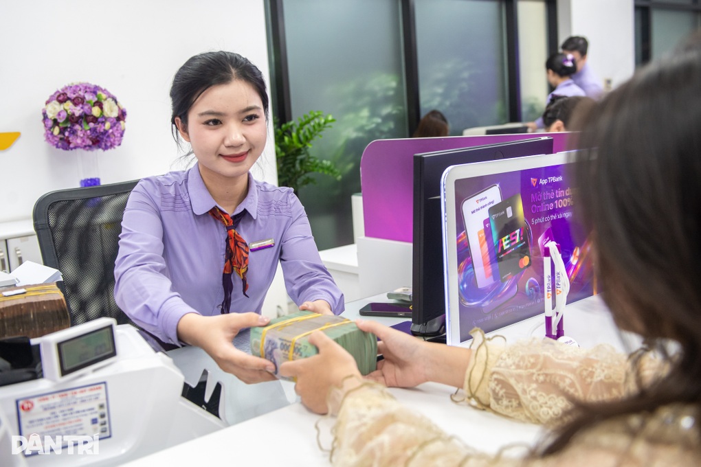 18 ngân hàng tăng lãi suất tiền gửi: Tín hiệu gì cho thị trường tiền tệ? - 1 18 ngân hàng tăng lãi suất tiền gửi: Tín hiệu gì cho thị trường tiền tệ? - 1