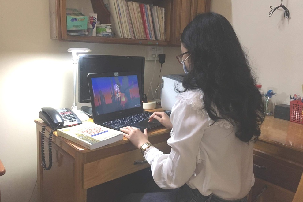 Nữ sinh Kon Tum thức trắng đêm khi nhận tin là Thủ khoa toàn quốc khối D - 3 Nữ sinh Kon Tum thức trắng đêm khi nhận tin là Thủ khoa toàn quốc khối D - 3