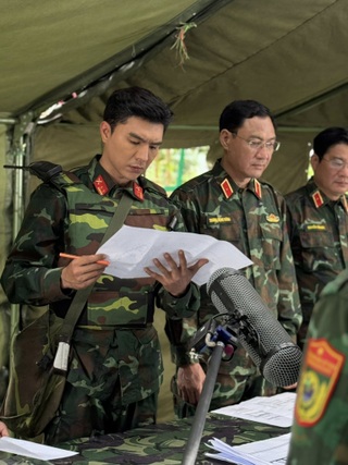 "Nam thần" khiến 2 mỹ nữ phim VTV tranh nhau, có tác phẩm 700 tỷ đồng - 6
