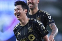 Son Heung Min ghi bàn sút phạt đẳng cấp sau khi phá kỷ lục của Messi