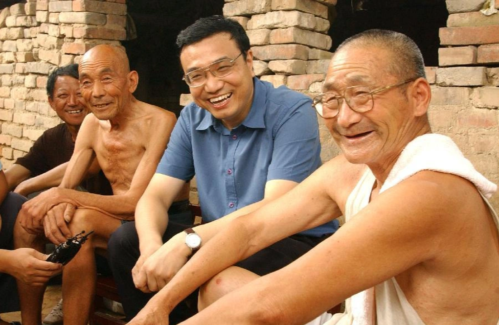 Dấu ấn sự nghiệp của cựu Thủ tướng Trung Quốc Lý Khắc Cường - 2 Dấu ấn sự nghiệp của cựu Thủ tướng Trung Quốc Lý Khắc Cường - 2
