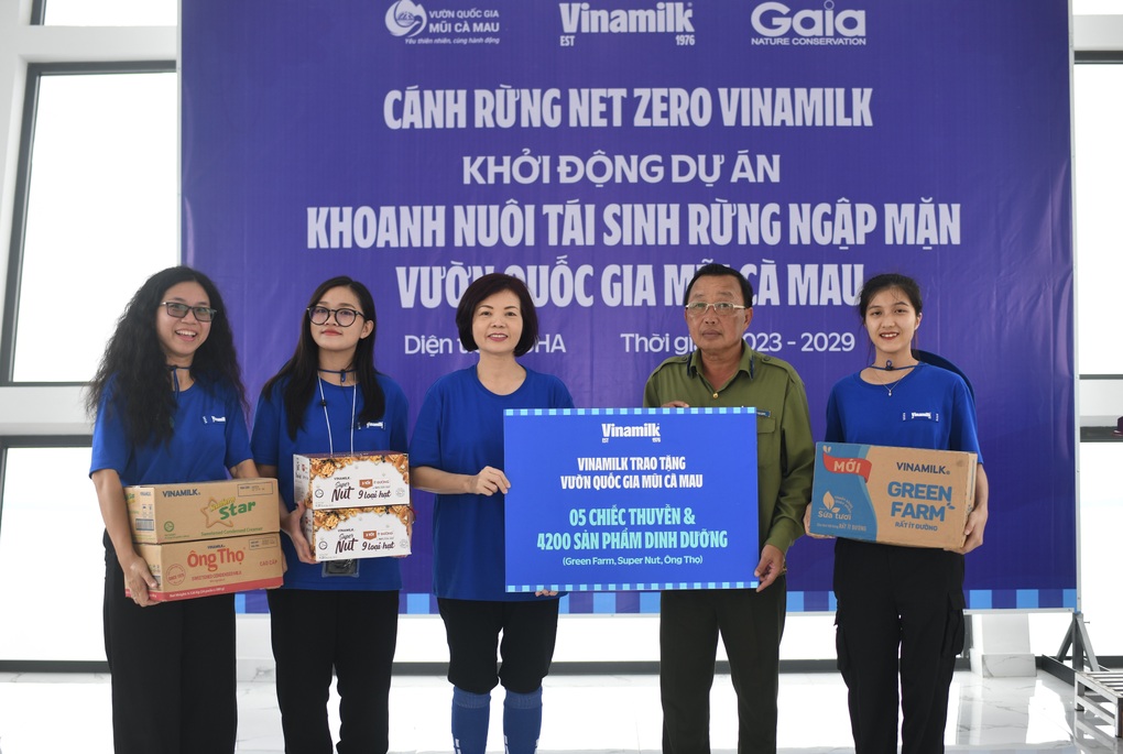 Vinamilk khởi động dự án tái sinh 25ha rừng ngập mặn, hướng đến Net Zero - 5 Vinamilk khởi động dự án tái sinh 25ha rừng ngập mặn, hướng đến Net Zero - 5
