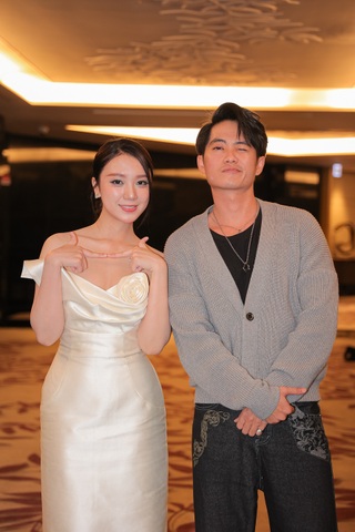 Kiều Anh đọ nhan sắc trẻ đẹp với nữ diễn viên kém 20 tuổi phim giờ vàng VTV - 11