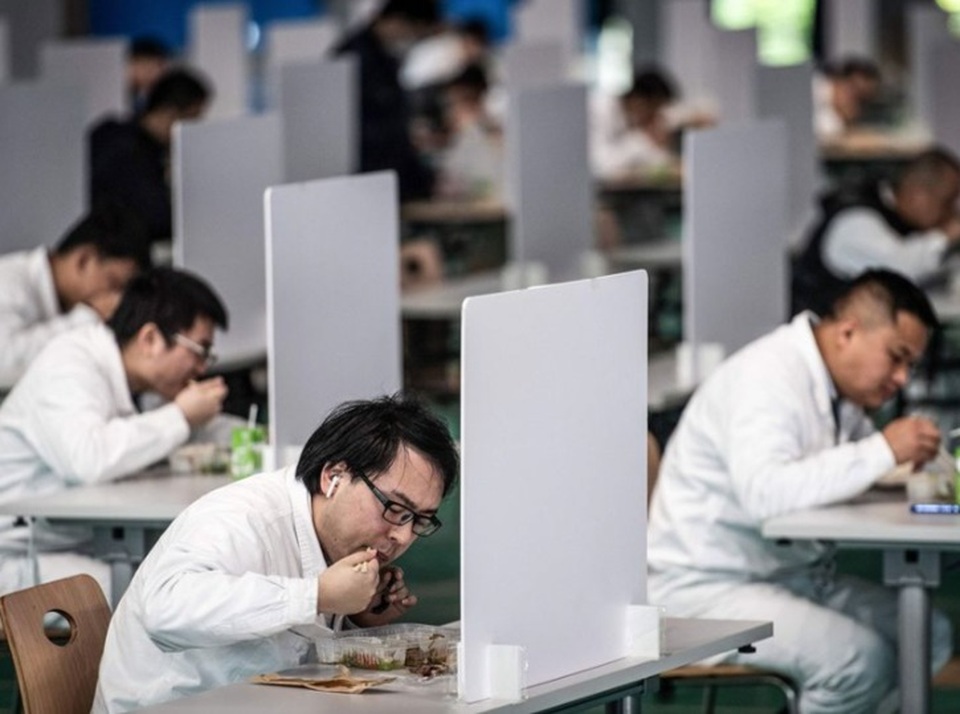 Có gì khác biệt bên trong các nhà máy ô tô mùa dịch Covid-19? - 10 Có gì khác biệt bên trong các nhà máy ô tô mùa dịch Covid-19? - 10