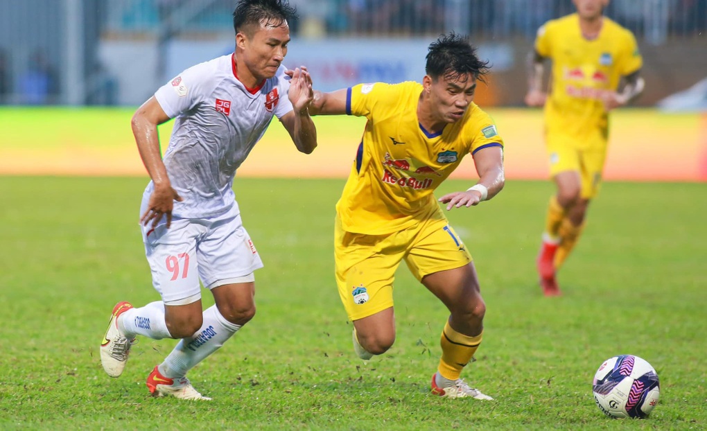 Văn Toàn ghi bàn, HA Gia Lai vẫn thất thủ trước CLB Hải Phòng - 2 Văn Toàn ghi bàn, HA Gia Lai vẫn thất thủ trước CLB Hải Phòng - 2