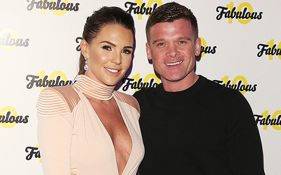 Hoa hậu Anh Danielle Lloyd mang thai đứa con thứ 5 - 5 Hoa hậu Anh Danielle Lloyd mang thai đứa con thứ 5 - 5