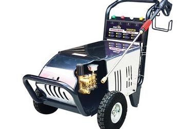 Máy rửa xe Palda – người hùng thầm lặng của “xế cưng”