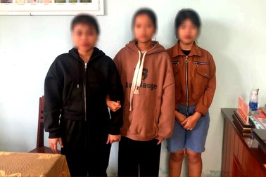 Giải cứu hai nữ sinh lớp 9 bị dụ dỗ làm việc trong quán karaoke