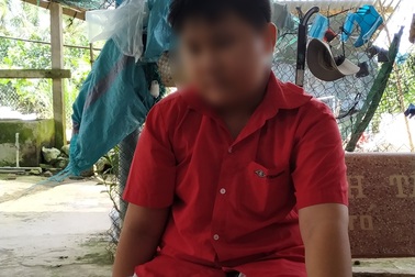 Tiền Giang: Cảnh cáo cô giáo bắt học sinh “thụt dầu” 200 cái