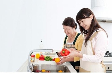 Dù có mẹ chồng tốt, con dâu vẫn muốn ở riêng