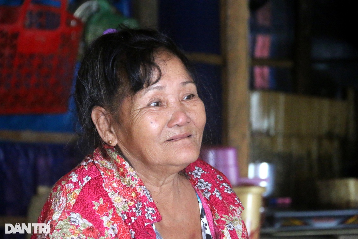 Ước mơ lên bờ của làng chài ngụ cư gần một thập kỷ trên lòng hồ thủy điện - 7 Ước mơ lên bờ của làng chài ngụ cư gần một thập kỷ trên lòng hồ thủy điện - 7