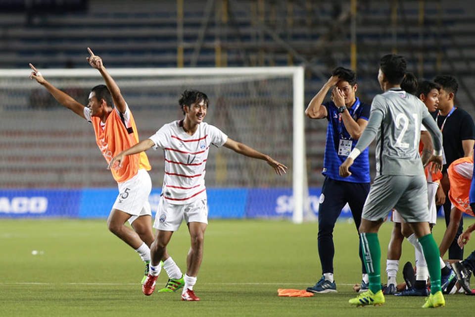 U22 Campuchia vỡ òa niềm vui khi làm nên lịch sử ở SEA Games - 2 U22 Campuchia vỡ òa niềm vui khi làm nên lịch sử ở SEA Games - 2